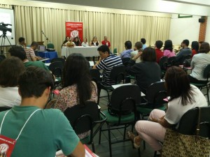 Vice-presidente do CRP-16 destaca apoio do Conselho à reativação da entidade sindical, em seu discurso no Congresso