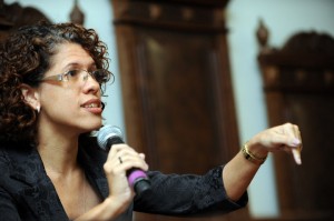 Verônica: direitos humanos para quê? Para ser feliz. Para quem? Para todos