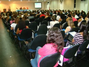 Ótima participação: cerca de 300 profissionais e estudantes compareceram ao encontro