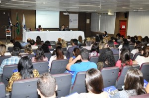 Evento lotou auditório da Casa do Cidadão, em Vitória